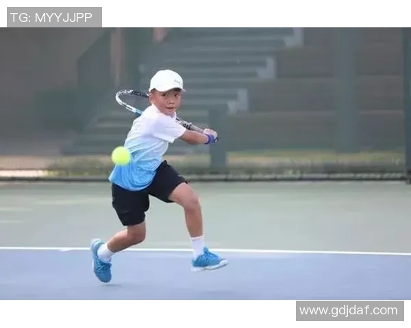 深圳网球队在选拔赛中的耐力表现分析与总结